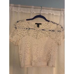 cream crop ~ lace detailing